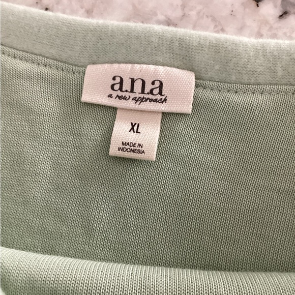 A.N.A a new approach, XL, green off the shoulder sweater - Picture 2 of 2